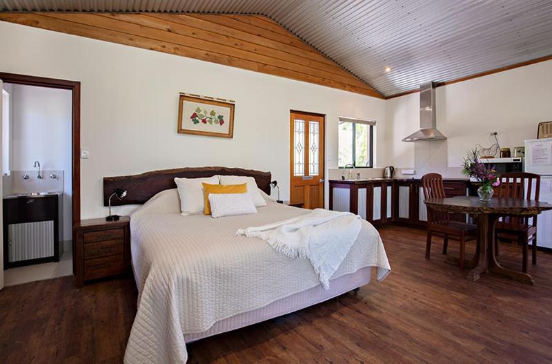 Silversprings Spa Retreat Pet Friendly Cottages And Glampings Metricup エクステリア 写真