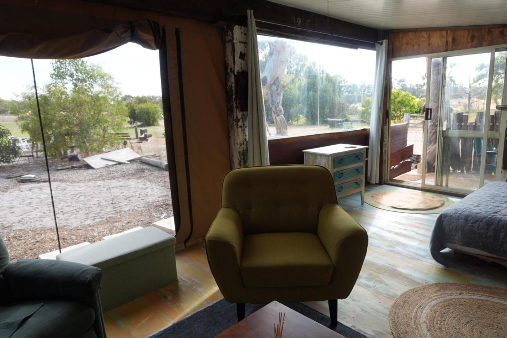 Silversprings Spa Retreat Pet Friendly Cottages And Glampings Metricup エクステリア 写真