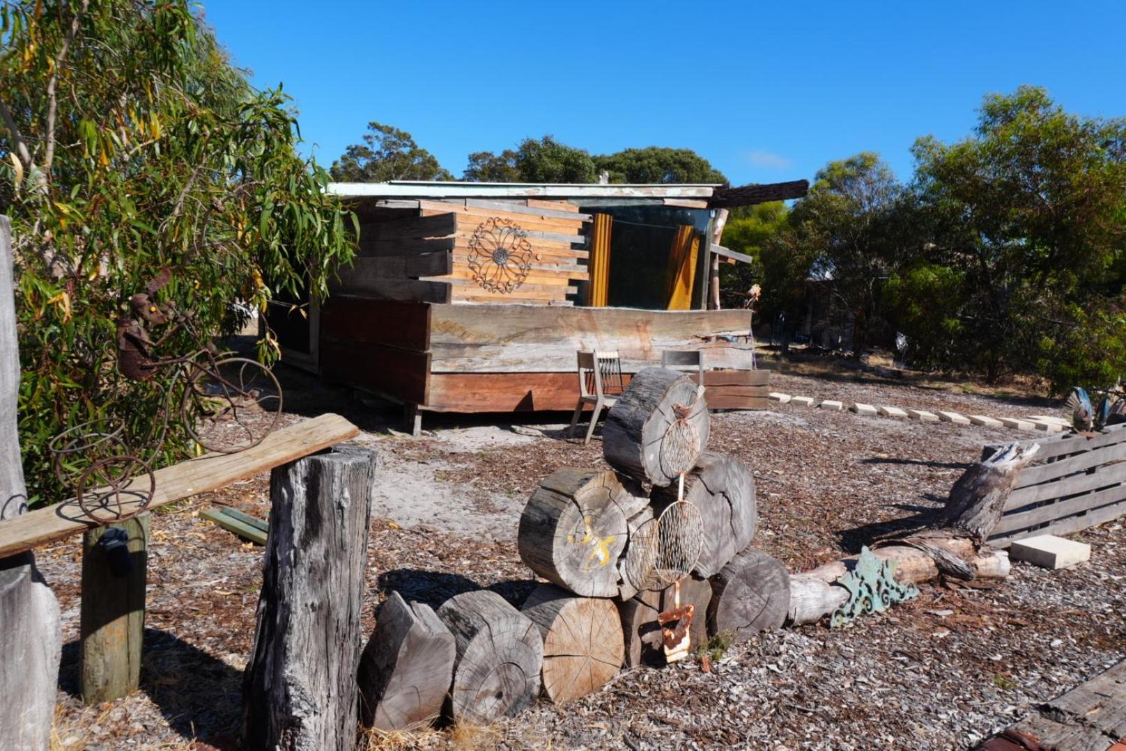 Silversprings Spa Retreat Pet Friendly Cottages And Glampings Metricup エクステリア 写真