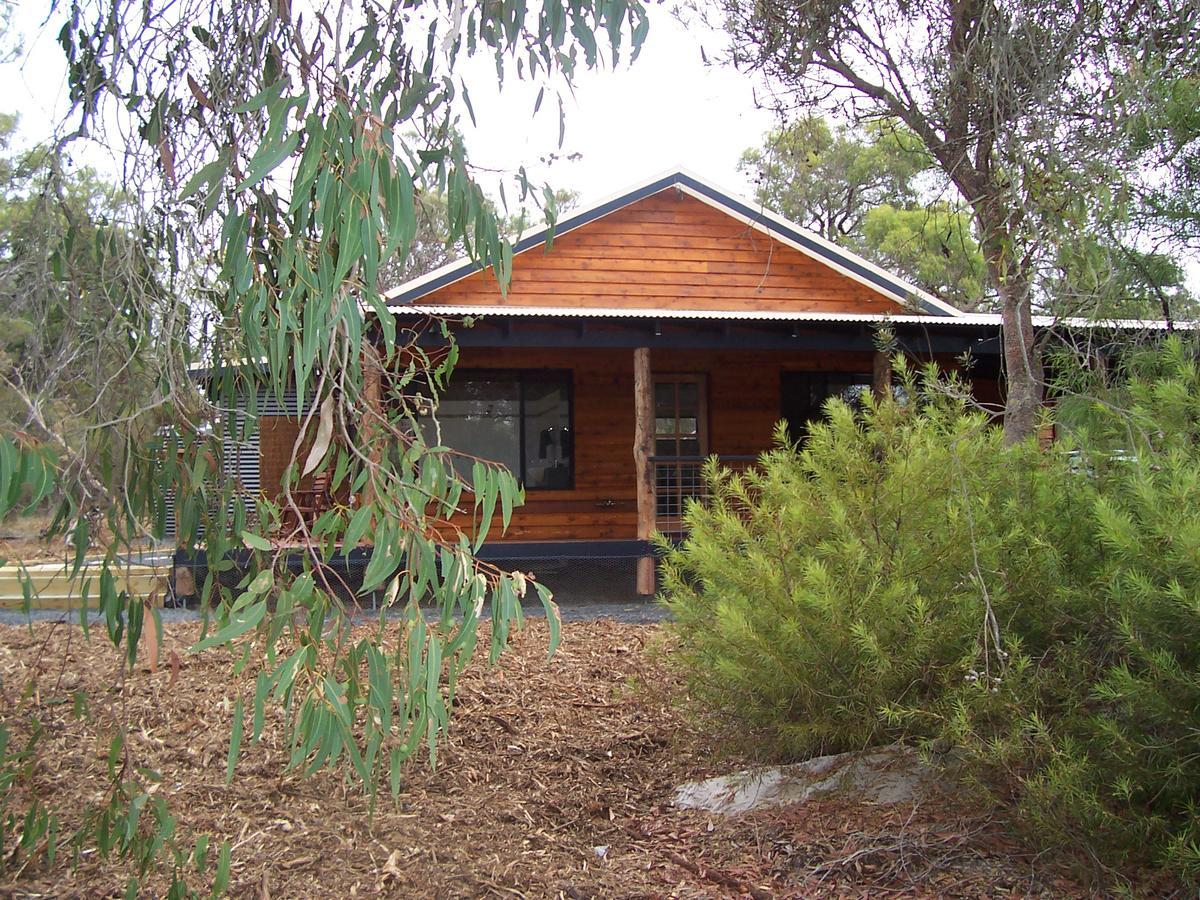 Silversprings Spa Retreat Pet Friendly Cottages And Glampings Metricup エクステリア 写真