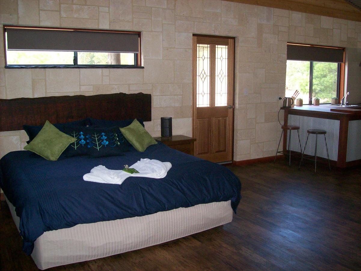 Silversprings Spa Retreat Pet Friendly Cottages And Glampings Metricup エクステリア 写真