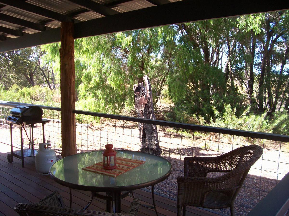 Silversprings Spa Retreat Pet Friendly Cottages And Glampings Metricup エクステリア 写真