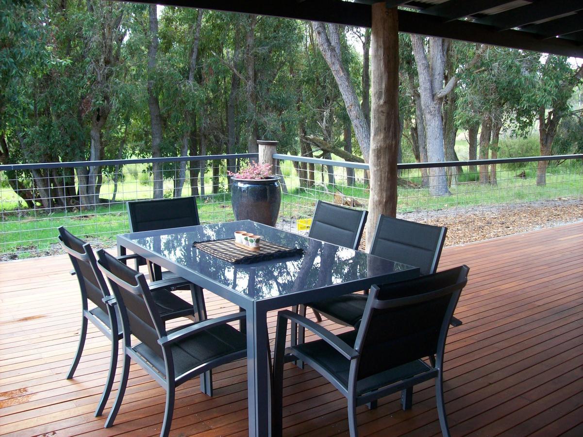 Silversprings Spa Retreat Pet Friendly Cottages And Glampings Metricup エクステリア 写真